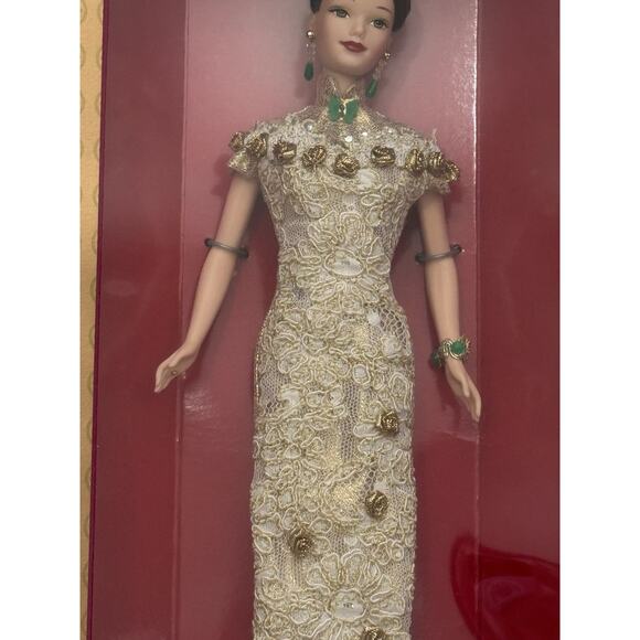 Golden Qi-Pao Barbie Ltd Edition Chinese Doll #20866 Mattel 1998 – NEW Beautiful - Picture 5 of 8